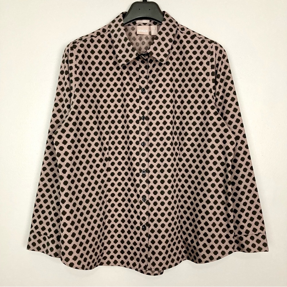 Chico’s Wrinkle Resistant Button-Front Shirt Women’s Size XL Dot Print Slit Hem